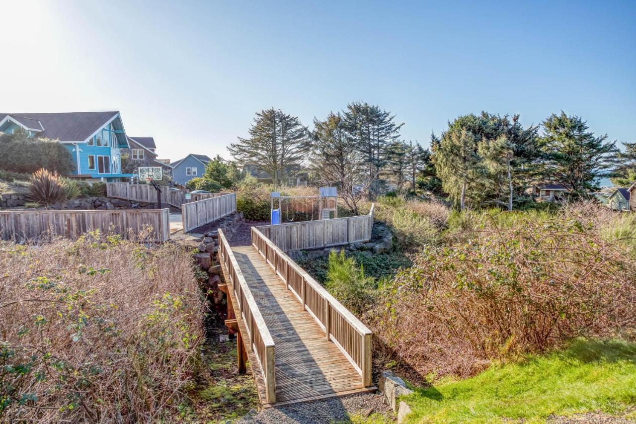 Cascade Cottage Lincoln City Exterior foto